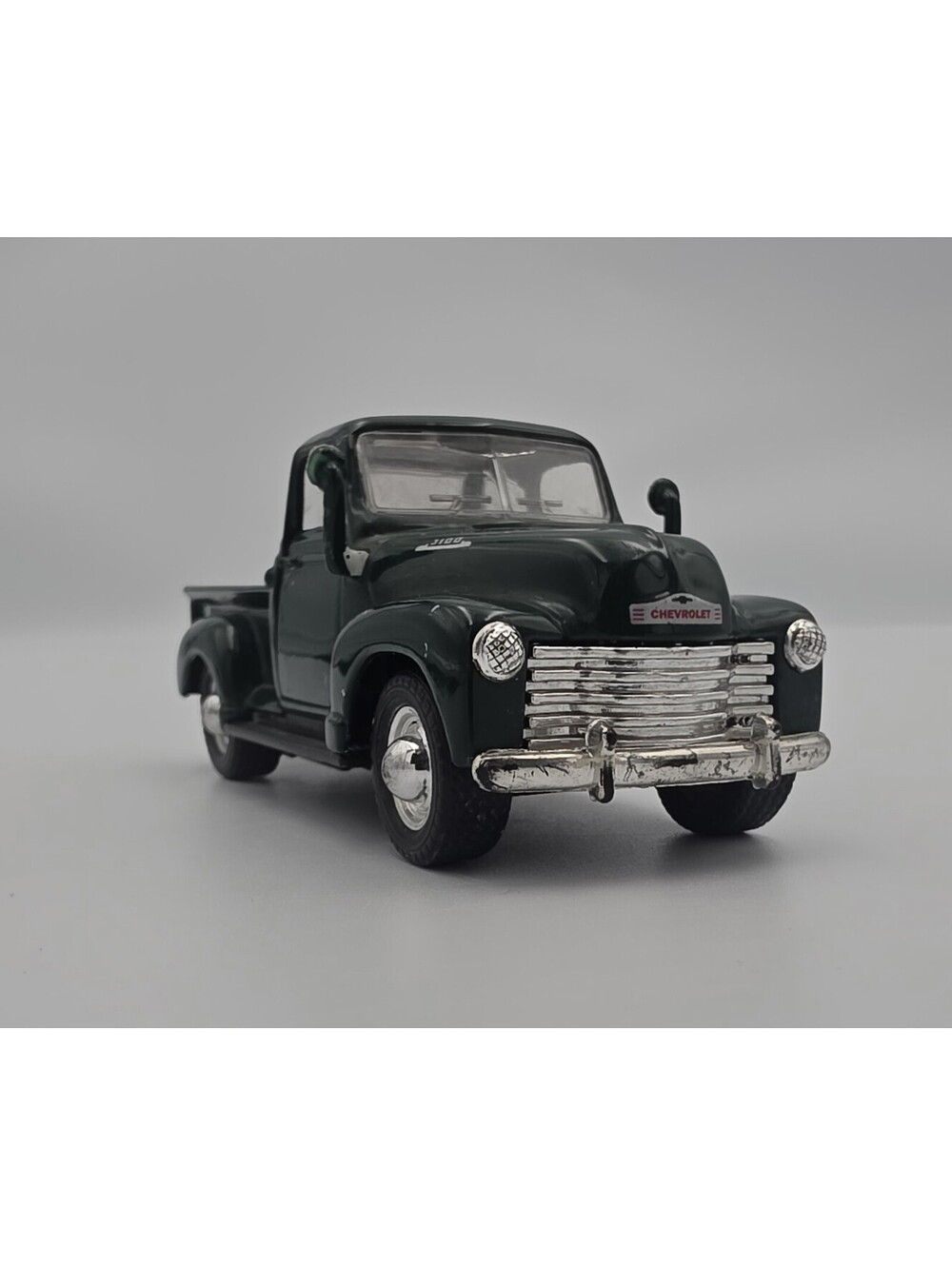 Maisto 1953 Chevrolet Pickup Truck Diecast Scale 1/36